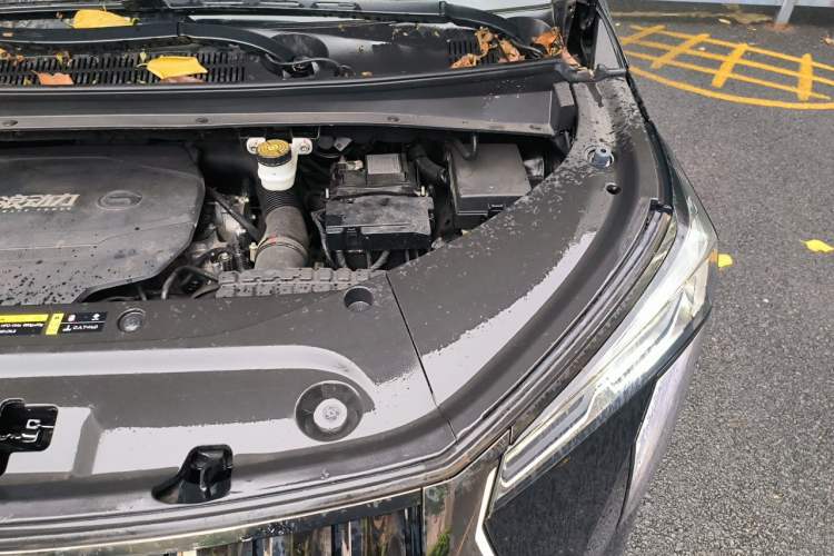Used GAC Trumpchi M8 2023 Zongshi Series 400T Ultimate Edition Engine Bay Left