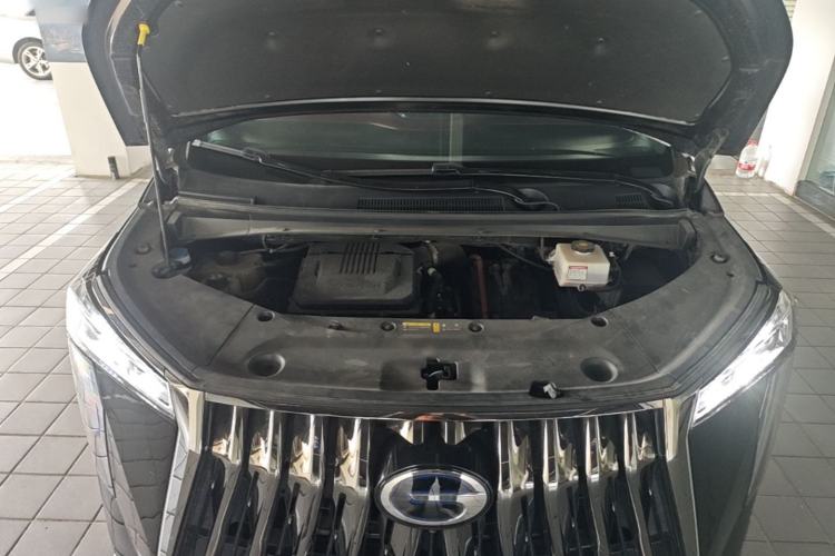 Used GAC Trumpchi M8 2023 Zongshi Series Dual-Motor Supreme Edition Engine Bay