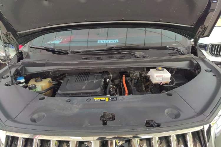 Used GAC Trumpchi M8 2023 Zongshi Series Dual-Motor Supreme Edition Engine Bay