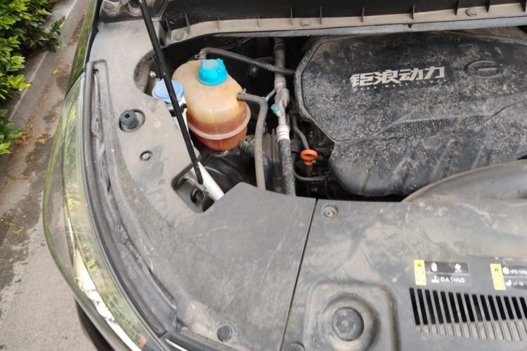Used GAC Trumpchi M8 2023 Lingxiu Series 390T Prestige Edition Engine Bay Right