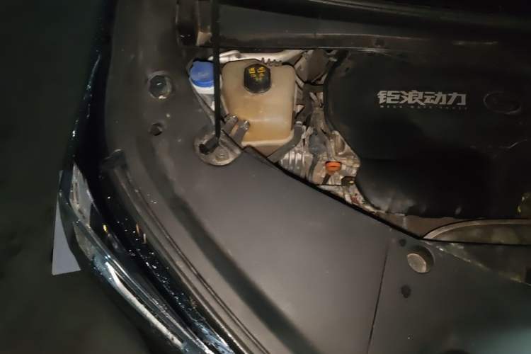 Used GAC Trumpchi M8 2023 Zongshi Series 400T Flagship Edition Engine Bay Right