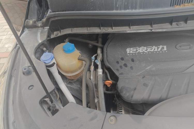 Used GAC Trumpchi M8 2023 Lingxiu Series 390T Prestige Edition Engine Bay Right