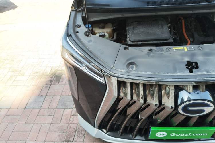 Used GAC Trumpchi M8 2023 Zongshi Series Dual-Motor Supreme Edition Engine Bay Right