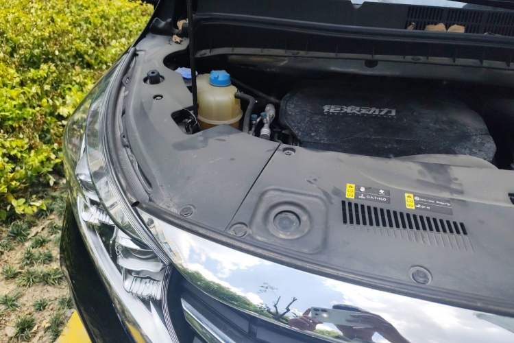 Used GAC Trumpchi M8 2023 Lingxiu Series 390T Prestige Edition Engine Bay Right