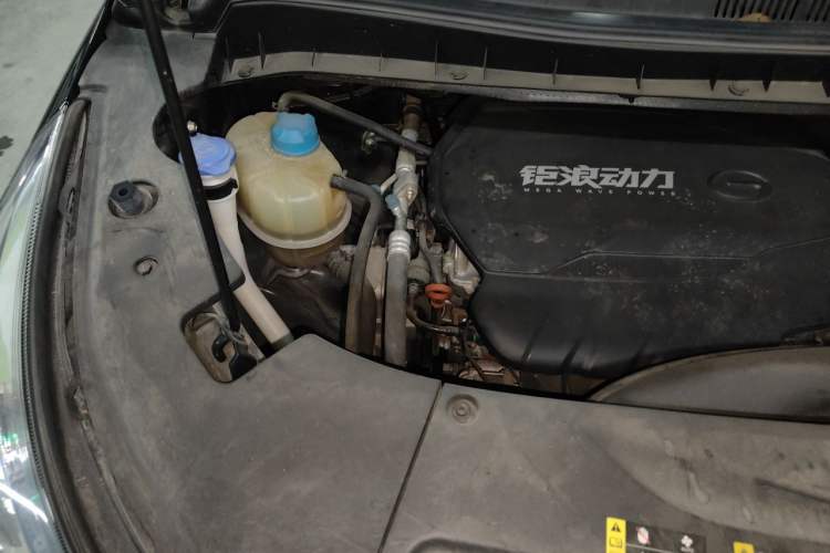Used GAC Trumpchi M8 2023 Lingxiu Series 390T Prestige Edition Engine Bay Right