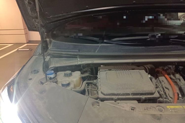 Used GAC Trumpchi M8 2023 Zongshi Series Dual-Motor Flagship Edition Engine Bay Right