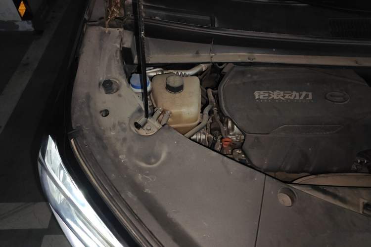 Used GAC Trumpchi M8 2023 Zongshi Series 400T Flagship Edition Engine Bay Right
