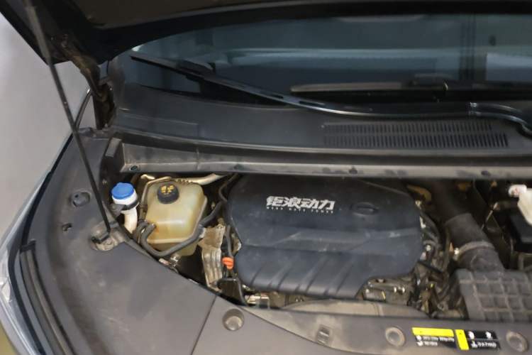 Used GAC Trumpchi M8 2023 Master Series 390T Ultimate Edition Engine Bay Right