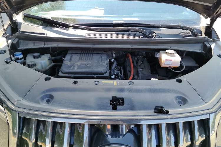 Used GAC Trumpchi M8 2023 Zongshi Series Dual-Motor Supreme Edition Engine Bay