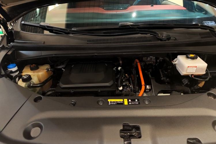 Used GAC Trumpchi M8 2023 Zongshi Series Dual-Motor Supreme Edition Engine Bay