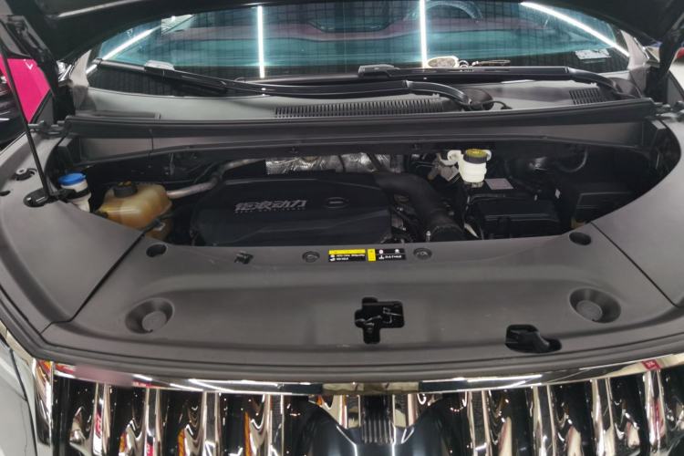 Used GAC Trumpchi M8 2023 Zongshi Series 400T Ultimate Edition Engine Bay