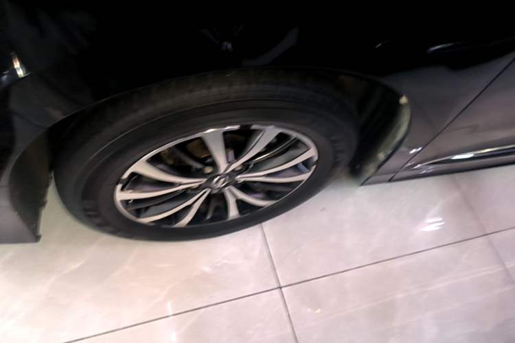 Used GAC Trumpchi M8 2023 Lingxiu Series 390T Deluxe Edition Exterior 1
