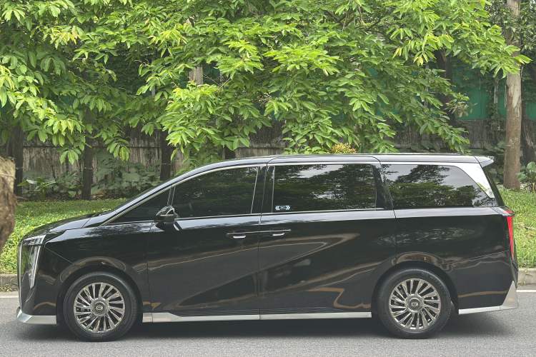 Used GAC Trumpchi M8 2023 Zongshi Series Dual-Motor YuZun Edition Exterior 12