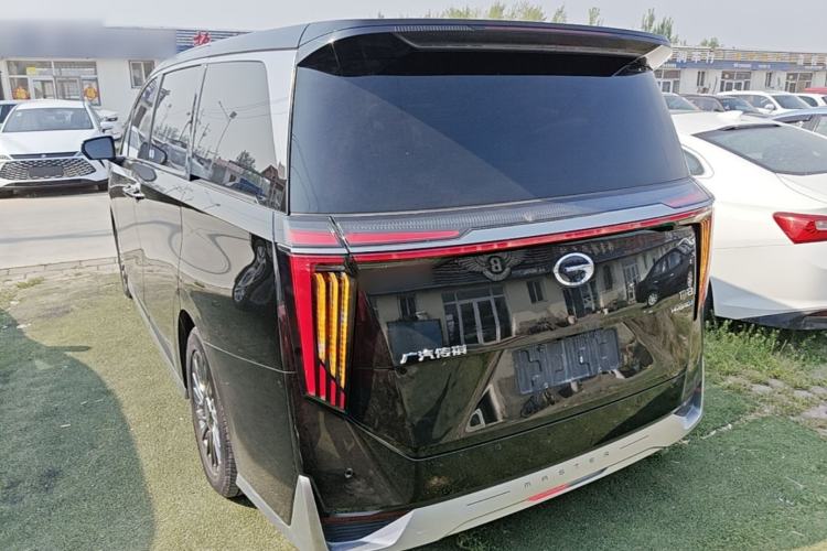 Used GAC Trumpchi M8 2023 Zongshi Series Dual-Motor Supreme Edition Exterior 2