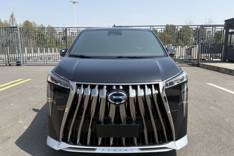 Used GAC Trumpchi M8 2023 Zongshi Series Dual-Motor YuZun Edition Exterior 2