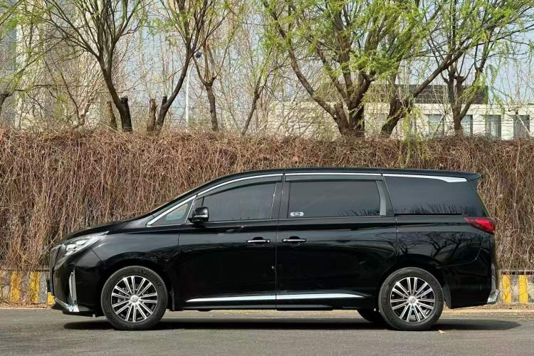 Used GAC Trumpchi M8 2023 Lingxiu Series 390T Prestige Edition Exterior 3