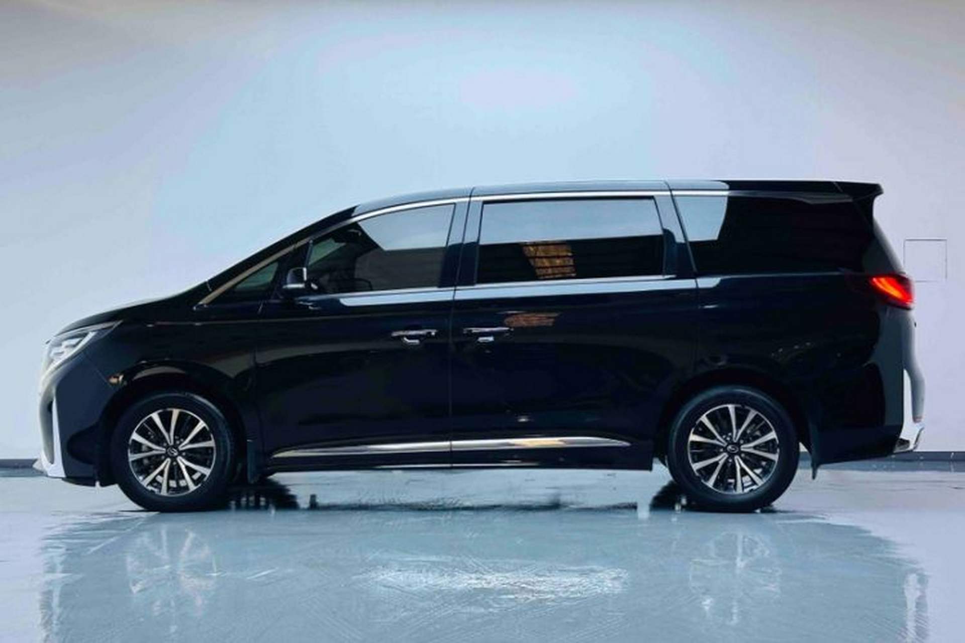 Used GAC Trumpchi M8 2023 Lingxiu Series 390T Deluxe Edition Exterior 3