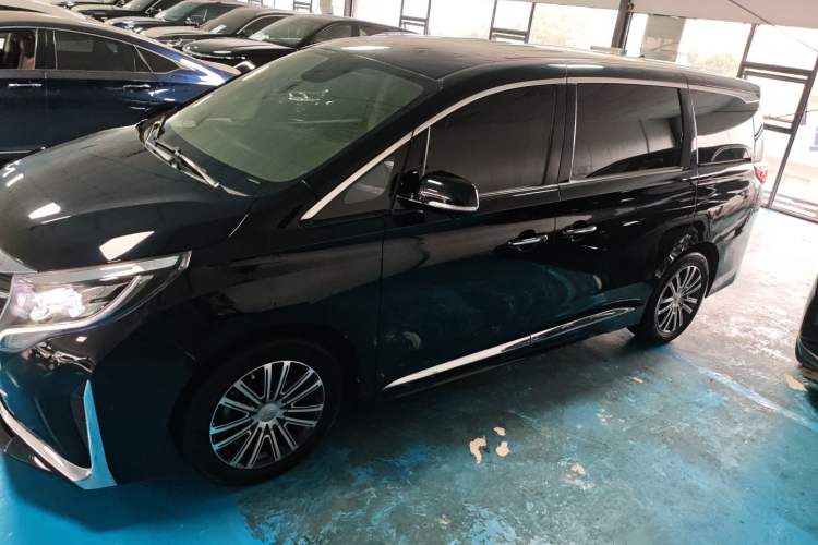 Used GAC Trumpchi M8 2023 Lingxiu Series 390T Prestige Edition Exterior 3