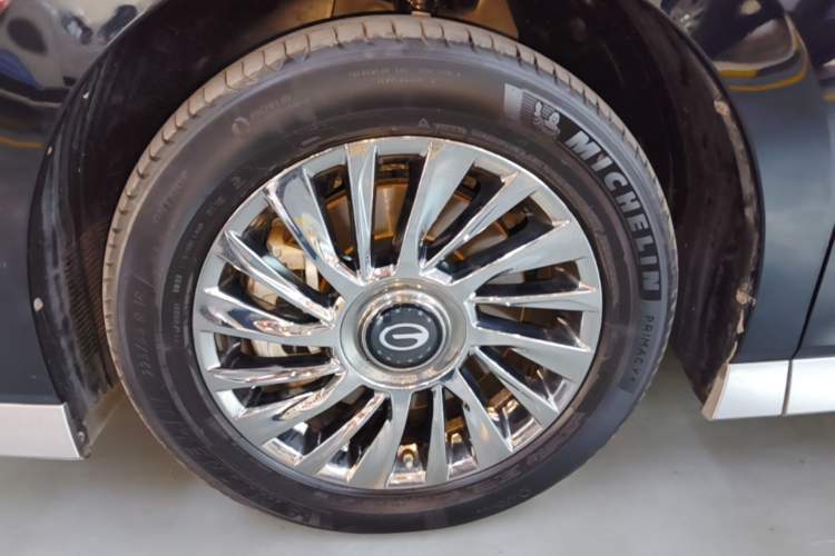 Used GAC Trumpchi M8 2023 Zongshi Series Dual-Motor YuZun Edition Exterior 4