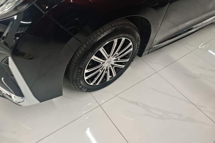 Used GAC Trumpchi M8 2023 Lingxiu Series 390T Ultimate Edition Exterior 4