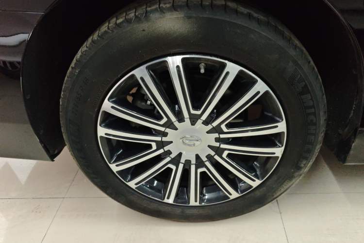Used GAC Trumpchi M8 2023 Lingxiu Series 390T Prestige Edition Exterior 5