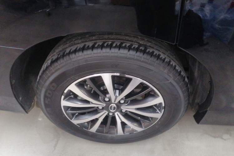 Used GAC Trumpchi M8 2023 Lingxiu Series 390T Deluxe Edition Exterior 5