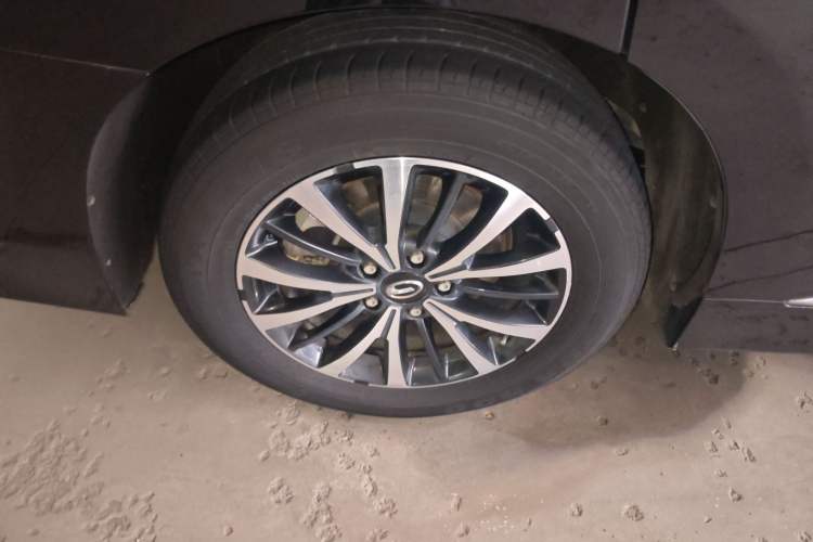 Used GAC Trumpchi M8 2023 Lingxiu Series 390T Deluxe Edition Exterior 5