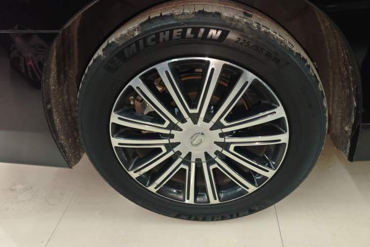 Used GAC Trumpchi M8 2023 Lingxiu Series 390T Prestige Edition Exterior 5