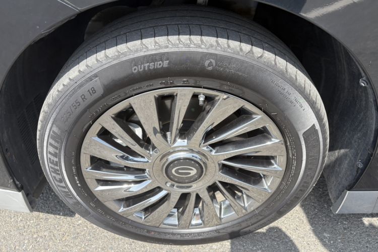 Used GAC Trumpchi M8 2023 Zongshi Series Dual-Motor YuZun Edition Exterior 9