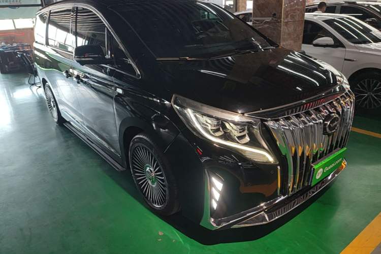 Used GAC Trumpchi M8 2023 Lingxiu Series 390T Prestige Edition Front Right 45 Deg
