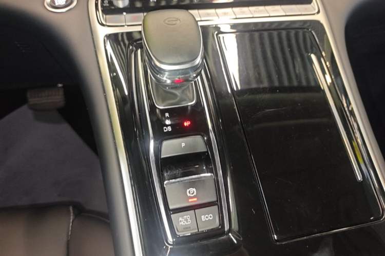 Used GAC Trumpchi M8 2023 Lingxiu Series 390T Luxury Edition Gear Lever