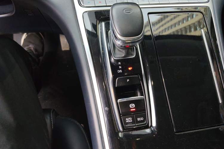Used GAC Trumpchi M8 2023 Lingxiu Series 390T Prestige Edition Gear Lever