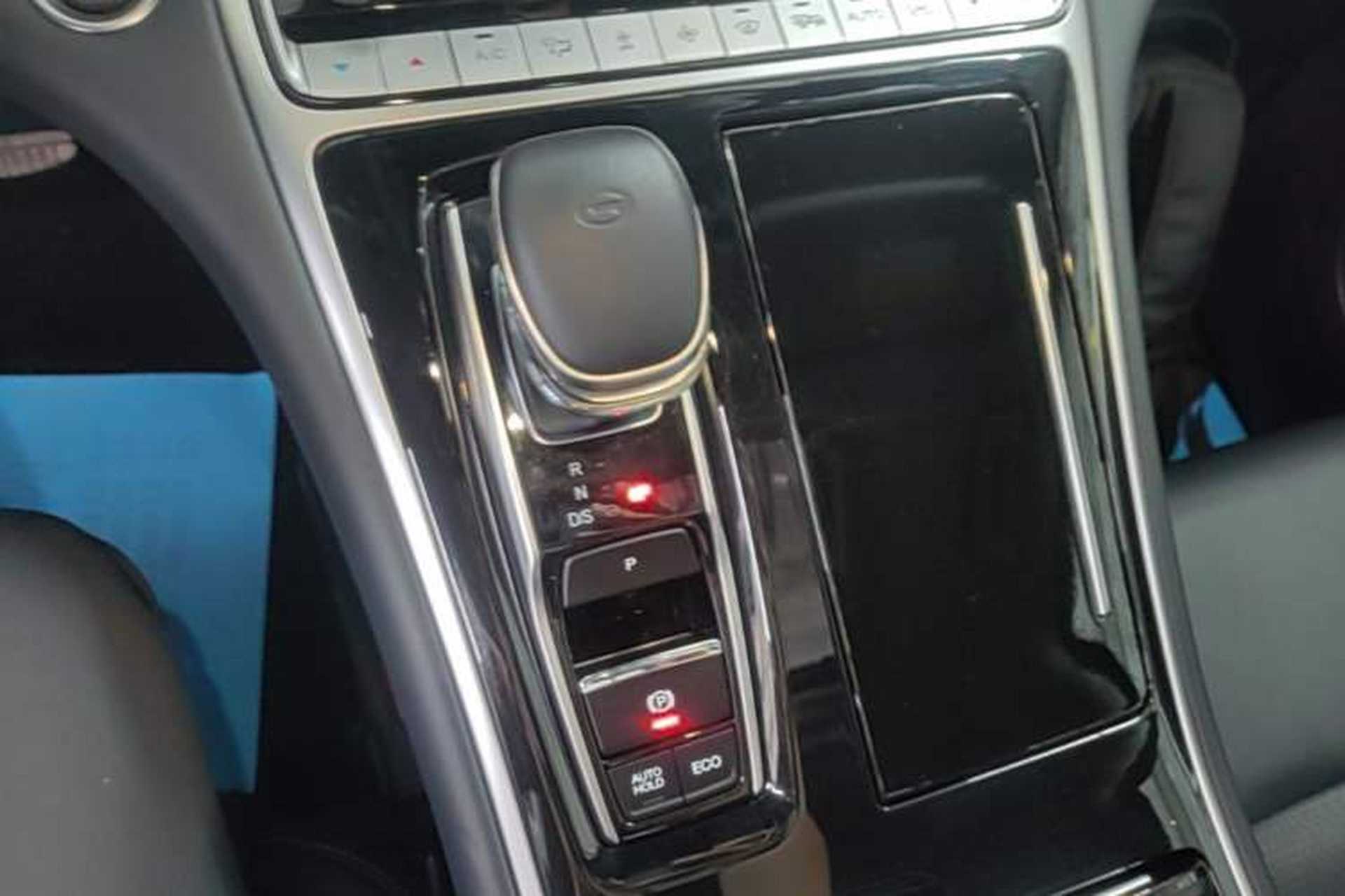 Used GAC Trumpchi M8 2023 Lingxiu Series 390T Prestige Edition Gear Lever