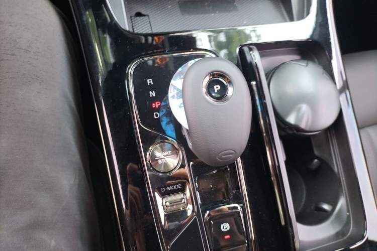 Used GAC Trumpchi M8 2023 Zongshi Series 400T Ultimate Edition Gear Lever