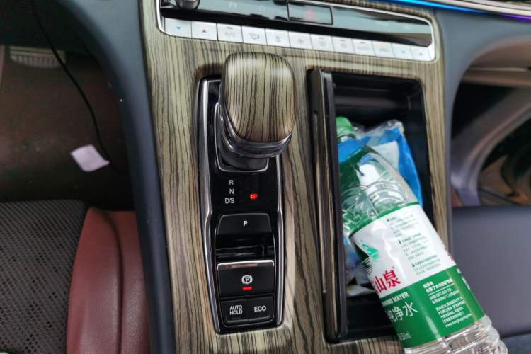 Used GAC Trumpchi M8 2023 Lingxiu Series 390T Luxury Edition Gear Lever