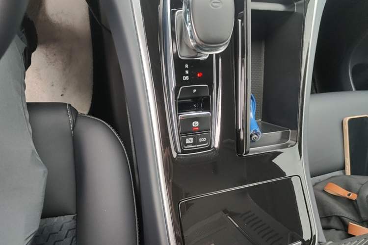 Used GAC Trumpchi M8 2023 Lingxiu Series 390T Luxury Edition Gear Lever