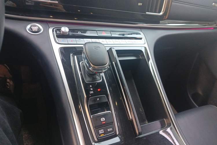 Used GAC Trumpchi M8 2023 Lingxiu Series 390T Prestige Edition Gear Lever