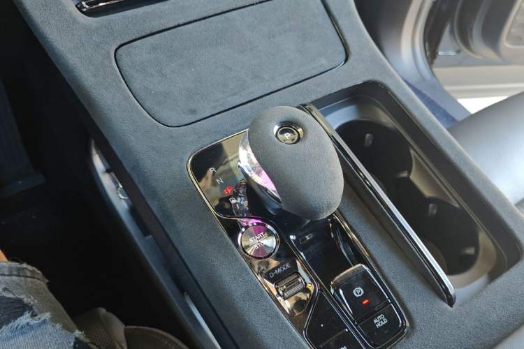 Used GAC Trumpchi M8 2023 Zongshi Series 400T Flagship Edition Gear Lever