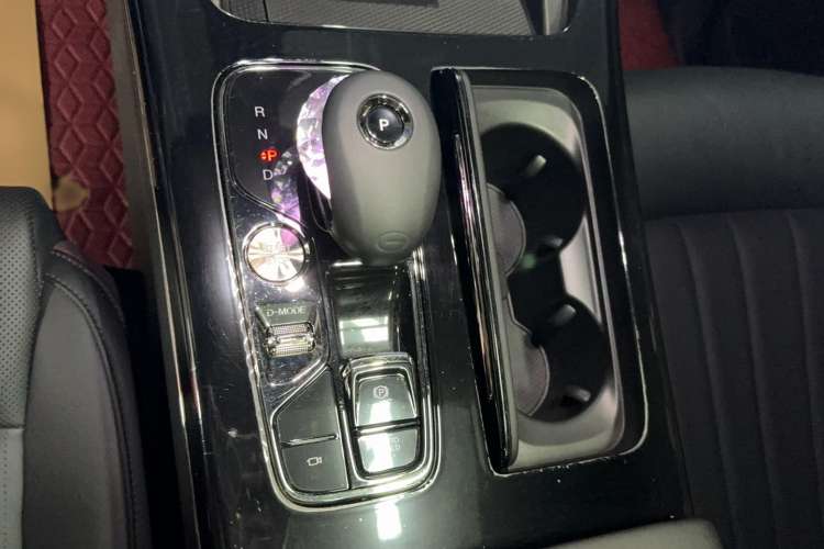Used GAC Trumpchi M8 2023 Zongshi Series Dual-Motor Flagship Edition Gear Lever