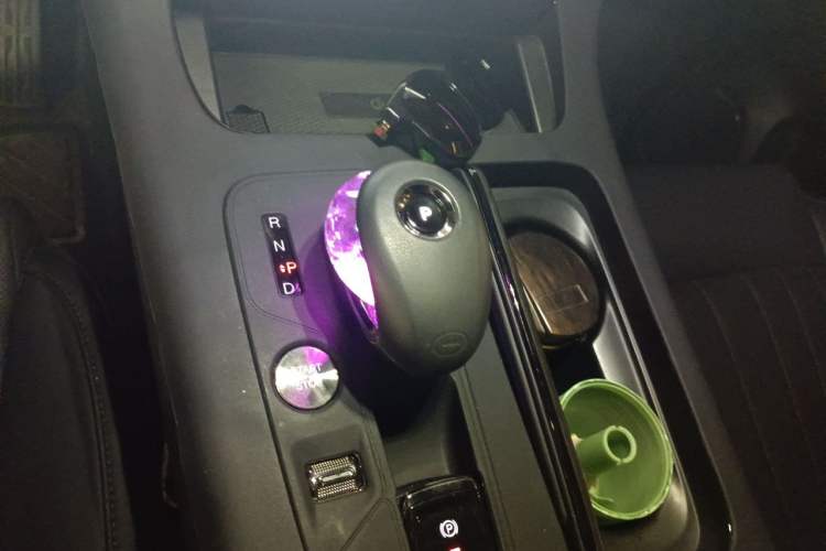 Used GAC Trumpchi M8 2023 Zongshi Series Dual-Motor Flagship Edition Gear Lever