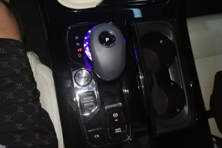 Used GAC Trumpchi M8 2023 Zongshi Series 400T Flagship Edition Gear Lever