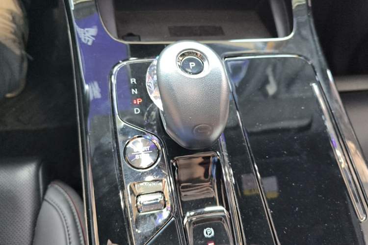 Used GAC Trumpchi M8 2023 Zongshi Series Dual-Motor Flagship Edition Gear Lever