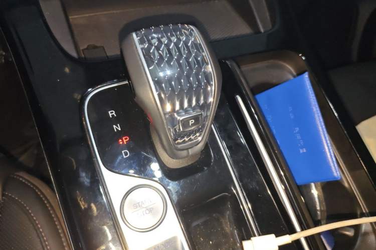 Used GAC Trumpchi M8 2023 Master Series 390T Ultimate Edition Gear Lever