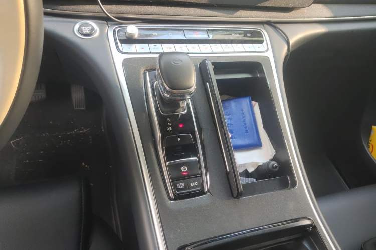 Used GAC Trumpchi M8 2023 Lingxiu Series 390T Luxury Edition Gear Lever
