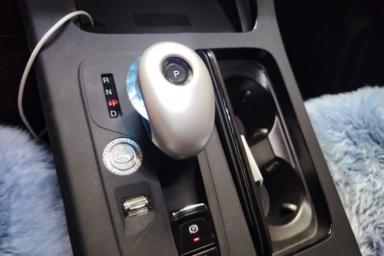 Used GAC Trumpchi M8 2023 Zongshi Series Dual-Motor Supreme Edition Gear Lever
