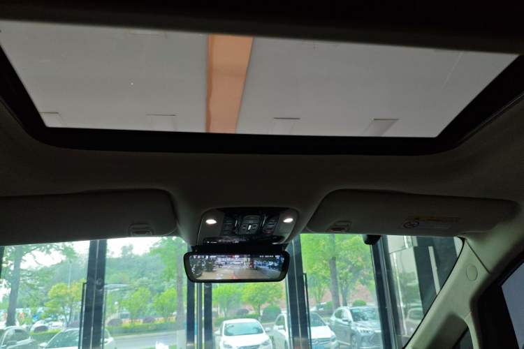 Used GAC Trumpchi M8 2023 Facelift Master Series 390T Four-Seat Deluxe Edition Headliner