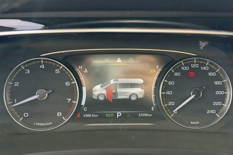 Used GAC Trumpchi M8 2023 Lingxiu Series 390T Deluxe Edition Instrument Cluster