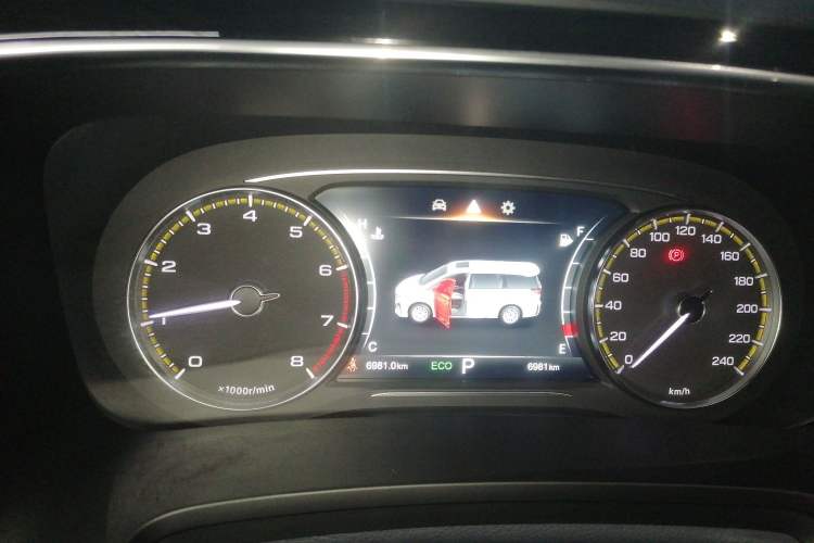 Used GAC Trumpchi M8 2023 Lingxiu Series 390T Deluxe Edition Instrument Cluster