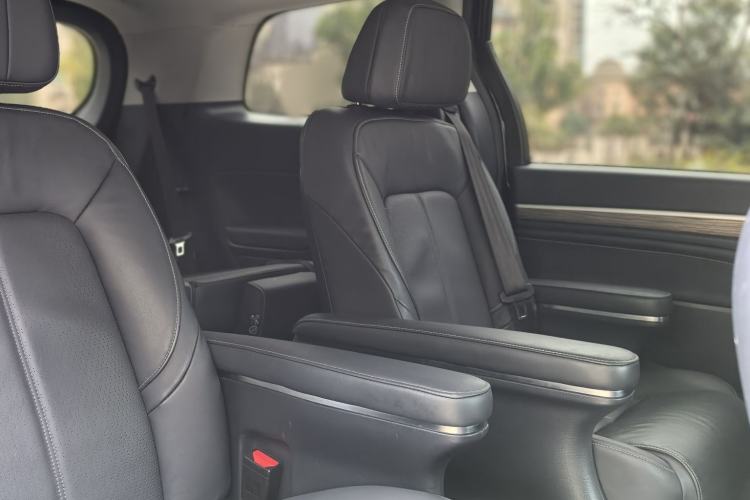 Used GAC Trumpchi M8 2023 Lingxiu Series 390T Deluxe Edition Interior 1