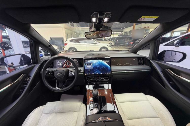 Used GAC Trumpchi M8 2023 Zongshi Series 400T Flagship Edition Interior 1